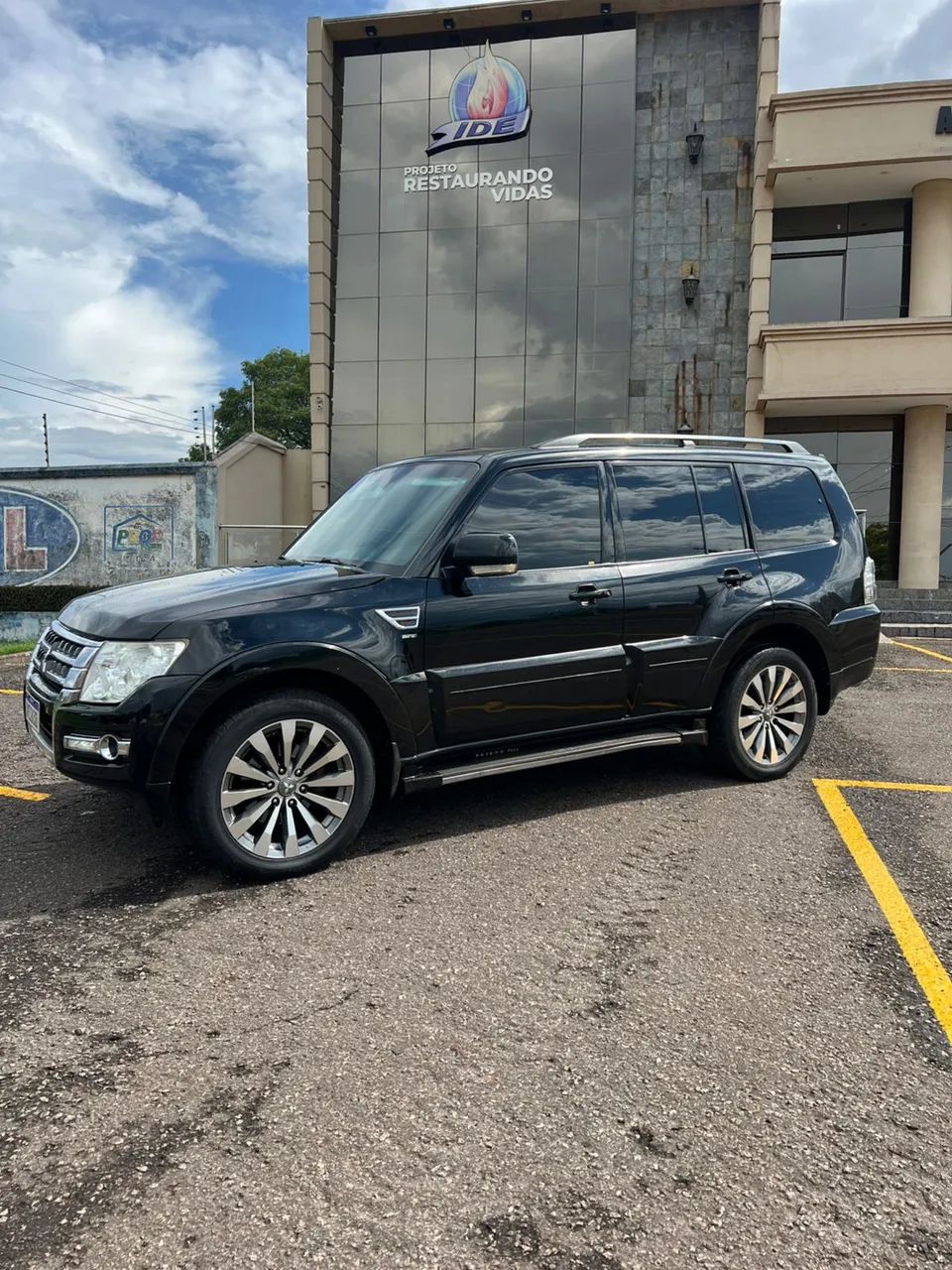 Mitsubishi Pajero 2016