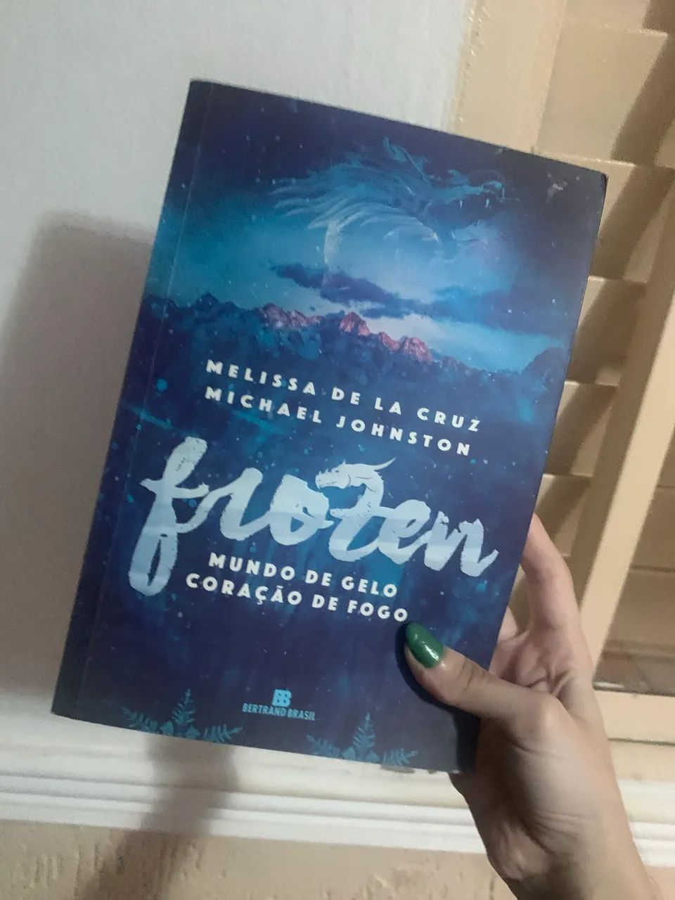 frozen | melissa de la cruz 