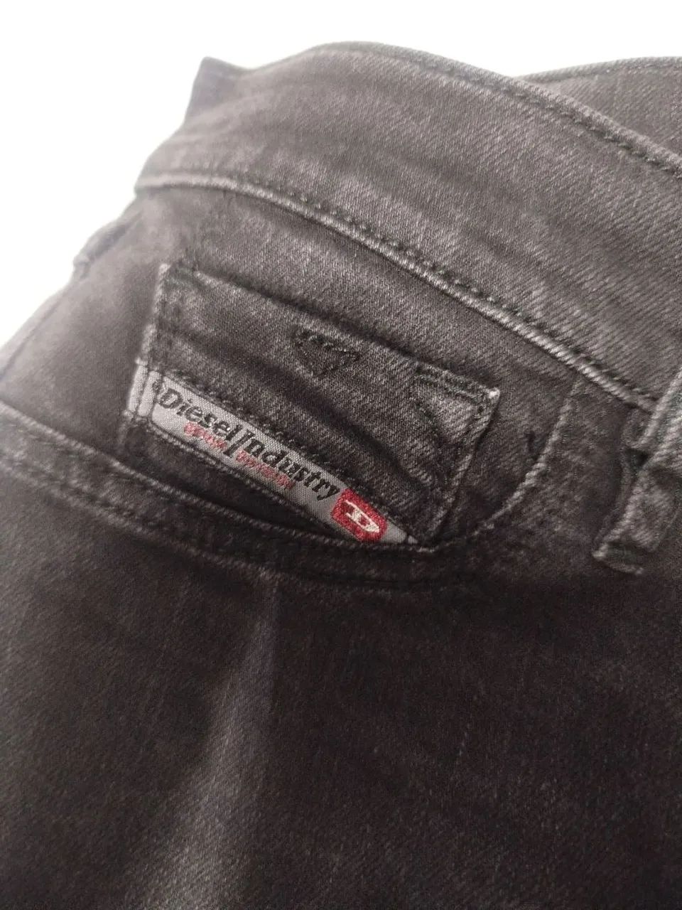Calça jeans feminina da Marca Diesel original EUA  - Foto 4