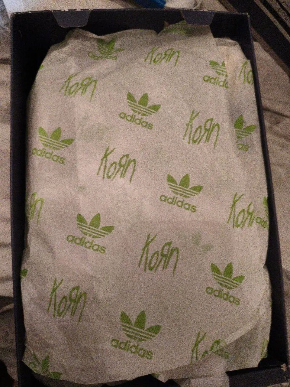 Tênis Adidas x Korn campus  - Foto 5