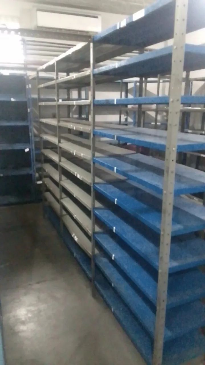 Estantes de aço - Foto 3