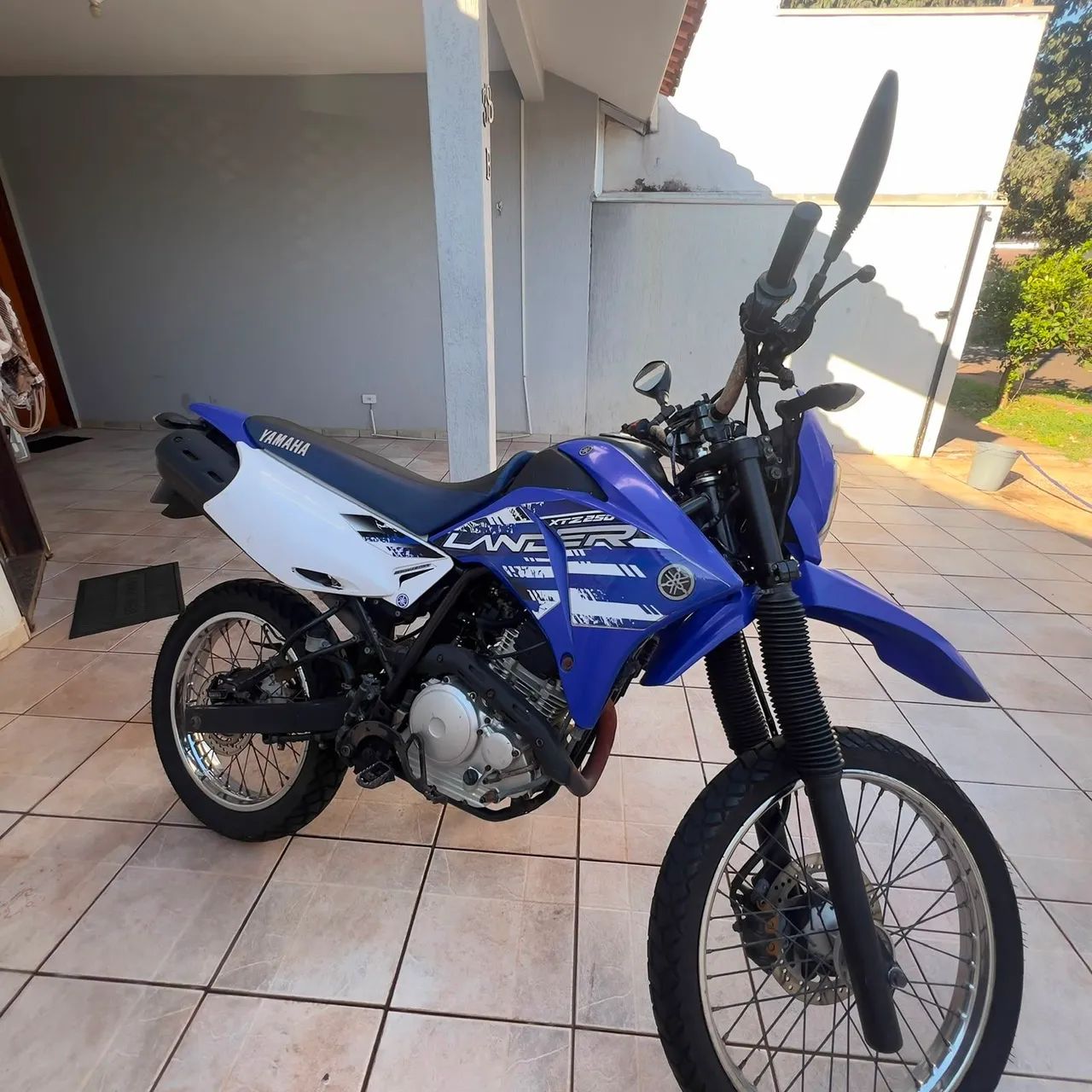 YAMAHA XTZ 250 LANDER  - Foto 3