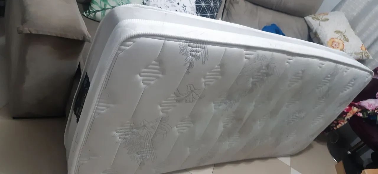Colchão box em bom estado  - Foto 2