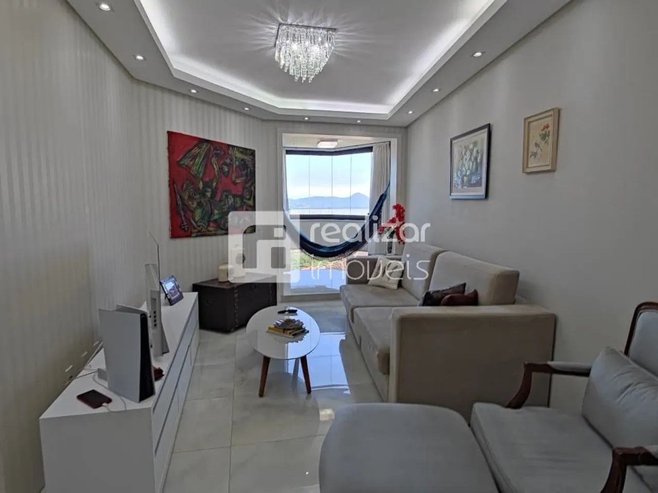 Apartamento de 3 dormitórios no Estreito