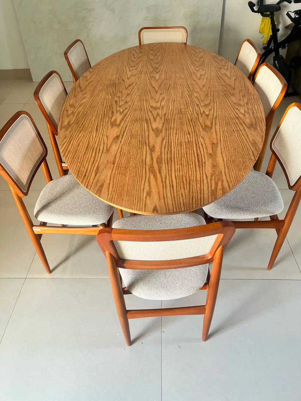 Mesa de jantar de madeira  - Foto 2
