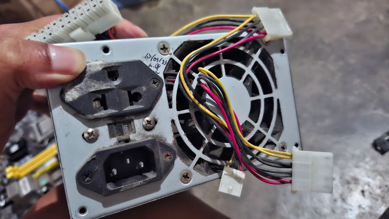 Fontes ATX para PC Desktop - 250W e Advanced FX 450 - Foto 2
