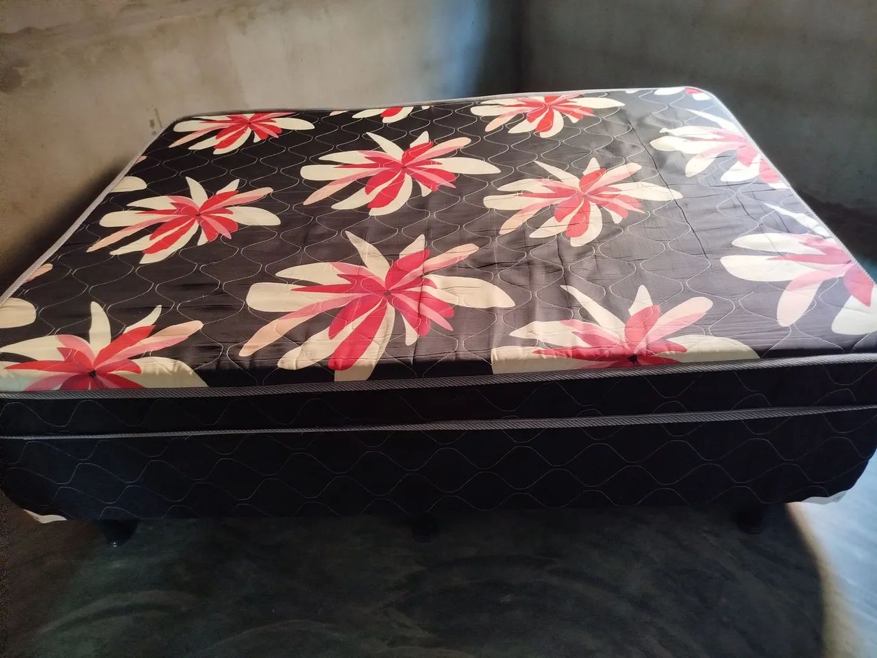 Cama de Casal Semi Nova - Foto 2