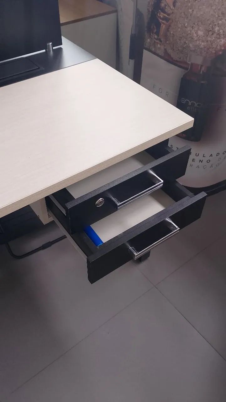 Mesa de escritório  - Foto 4