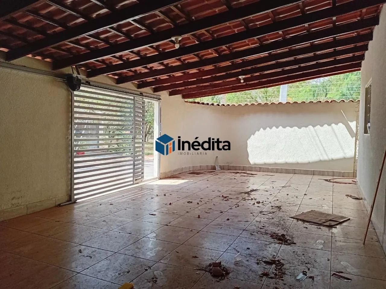 Casa de 2 Quartos com Garagem Coberta no Setor Itatiaia - R$ 1.800 - Foto 3
