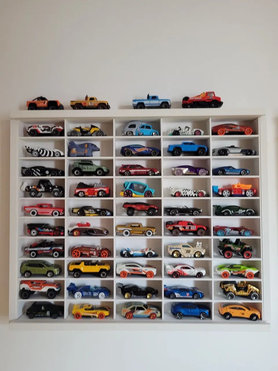 Hotwheels e Matchbox diversos 