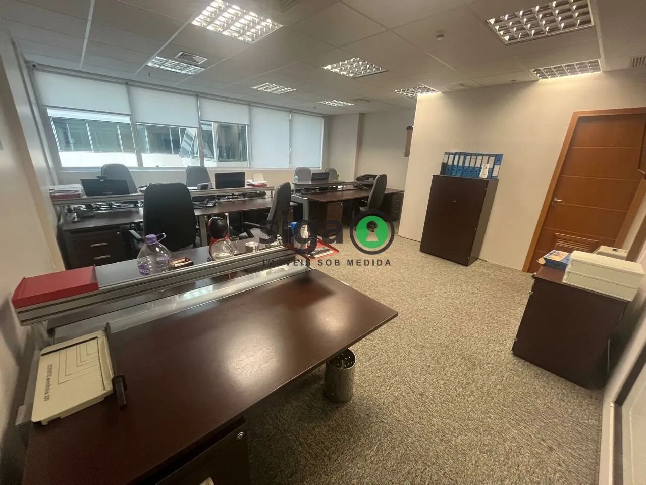 Sala comercial na Vila Andrade de 3 Salas com 2 Vagas - 64m² à Venda.