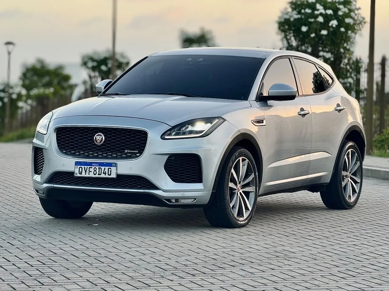 Jaguar E-Pace R-dynamic S 2.0 AWD 249cv Aut. 2019 - Foto 4