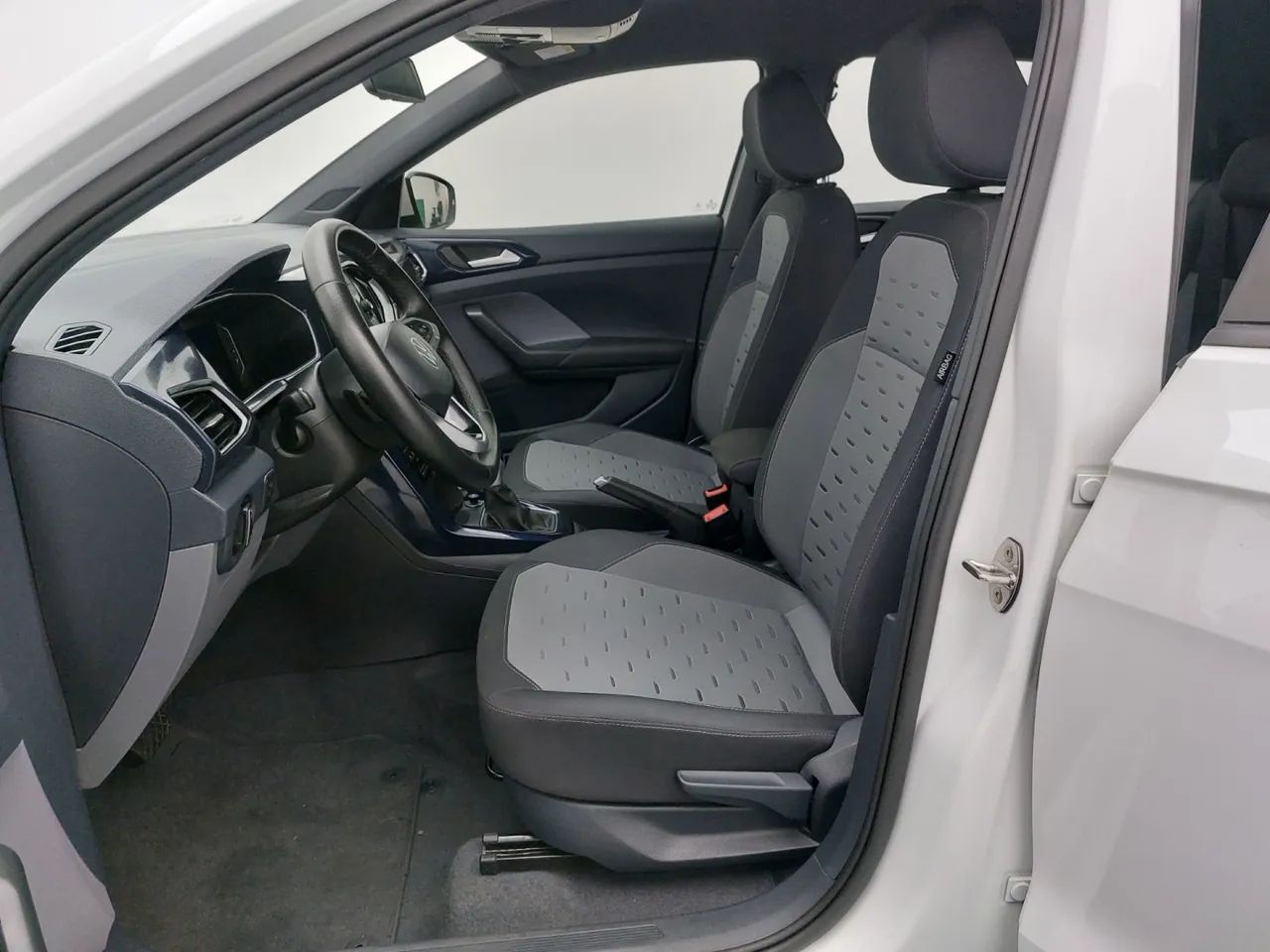Volkswagen T-Cross Comfortline 1.0 TSI Flex 5P Aut., foto 16 de 18