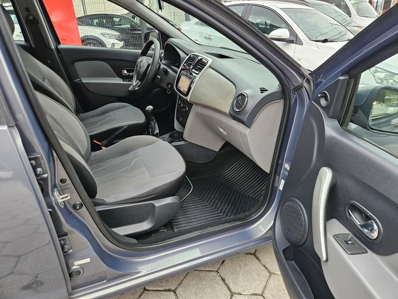 Renault Logan Expression Flex 1.0 12V 4P 2019 - Foto 4
