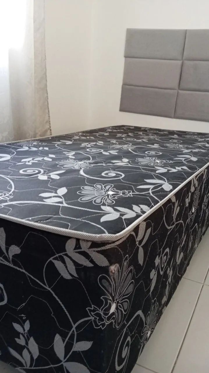 Cama box  de solteiro + colchão de solteiro 