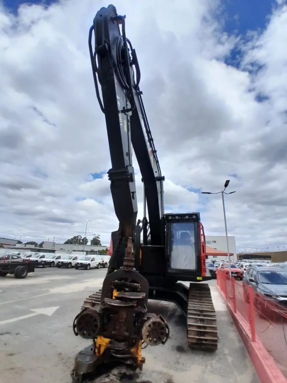 ESCAVADEIRA HARVESTER ESTEIRA SANY SY215F 21T 21/21 HORÍMETRO 14.714 - Foto 7