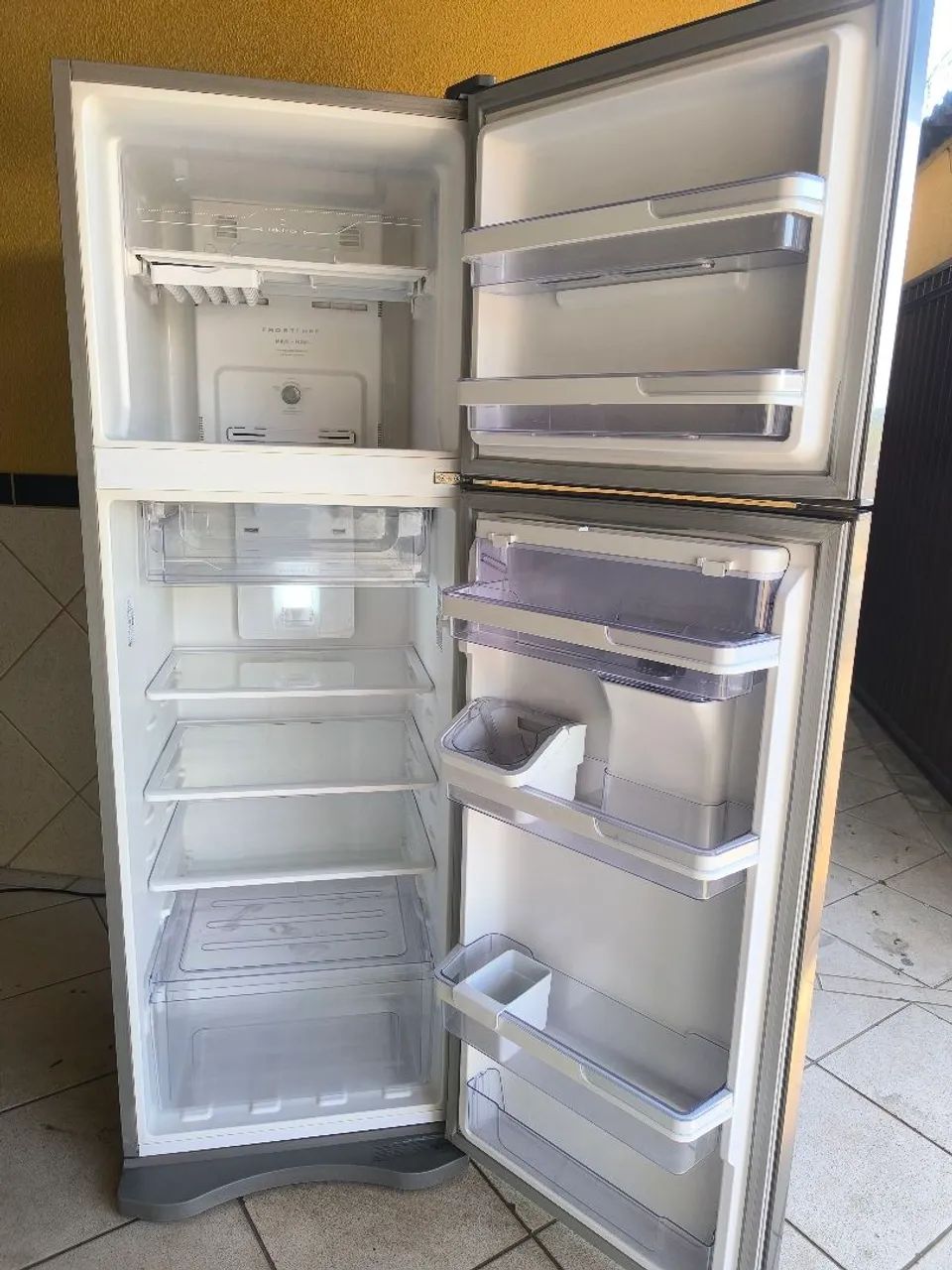Geladeira inox Eletrolux  - Foto 2