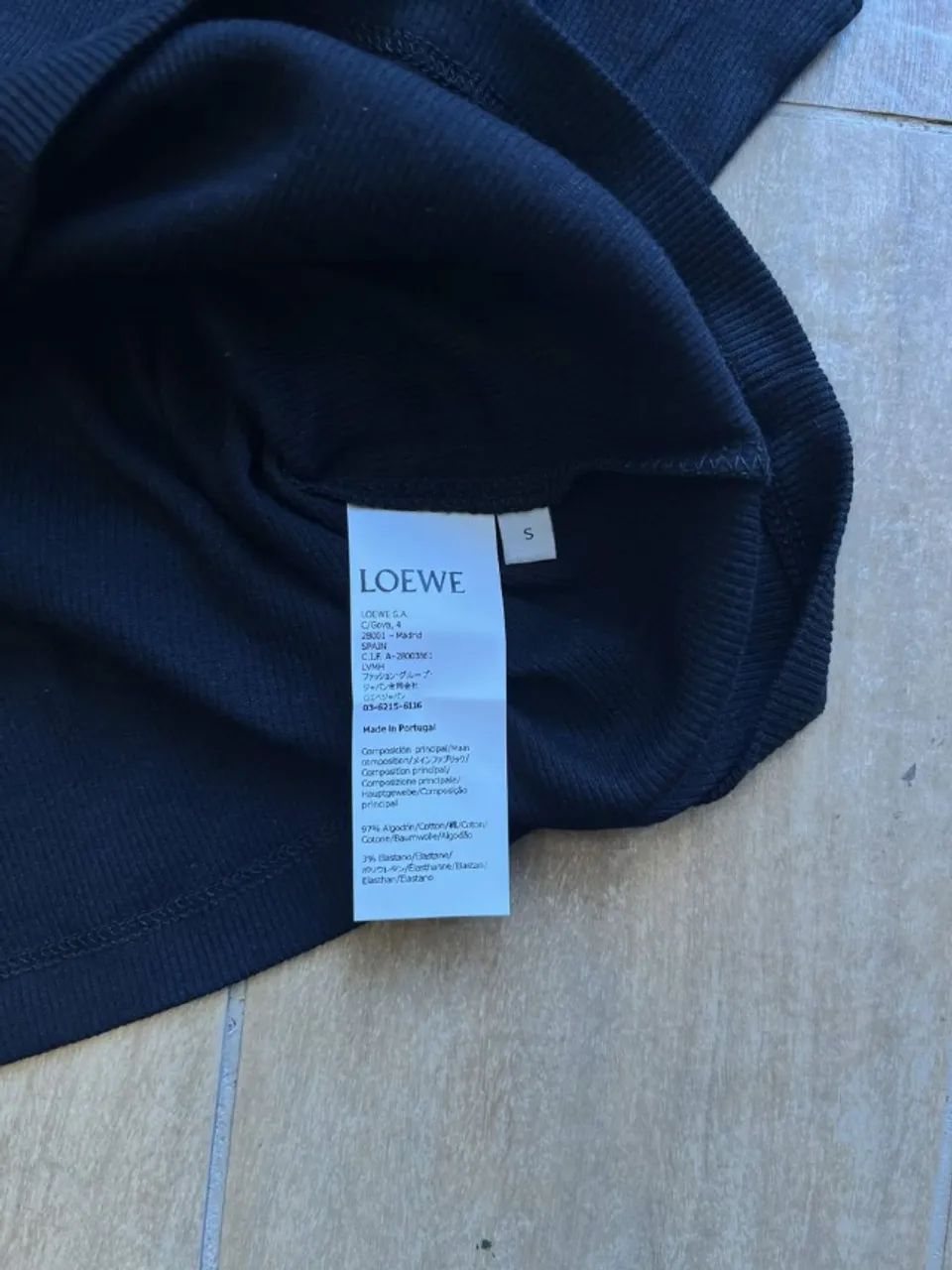 regata loewe anagram preta - Foto 4