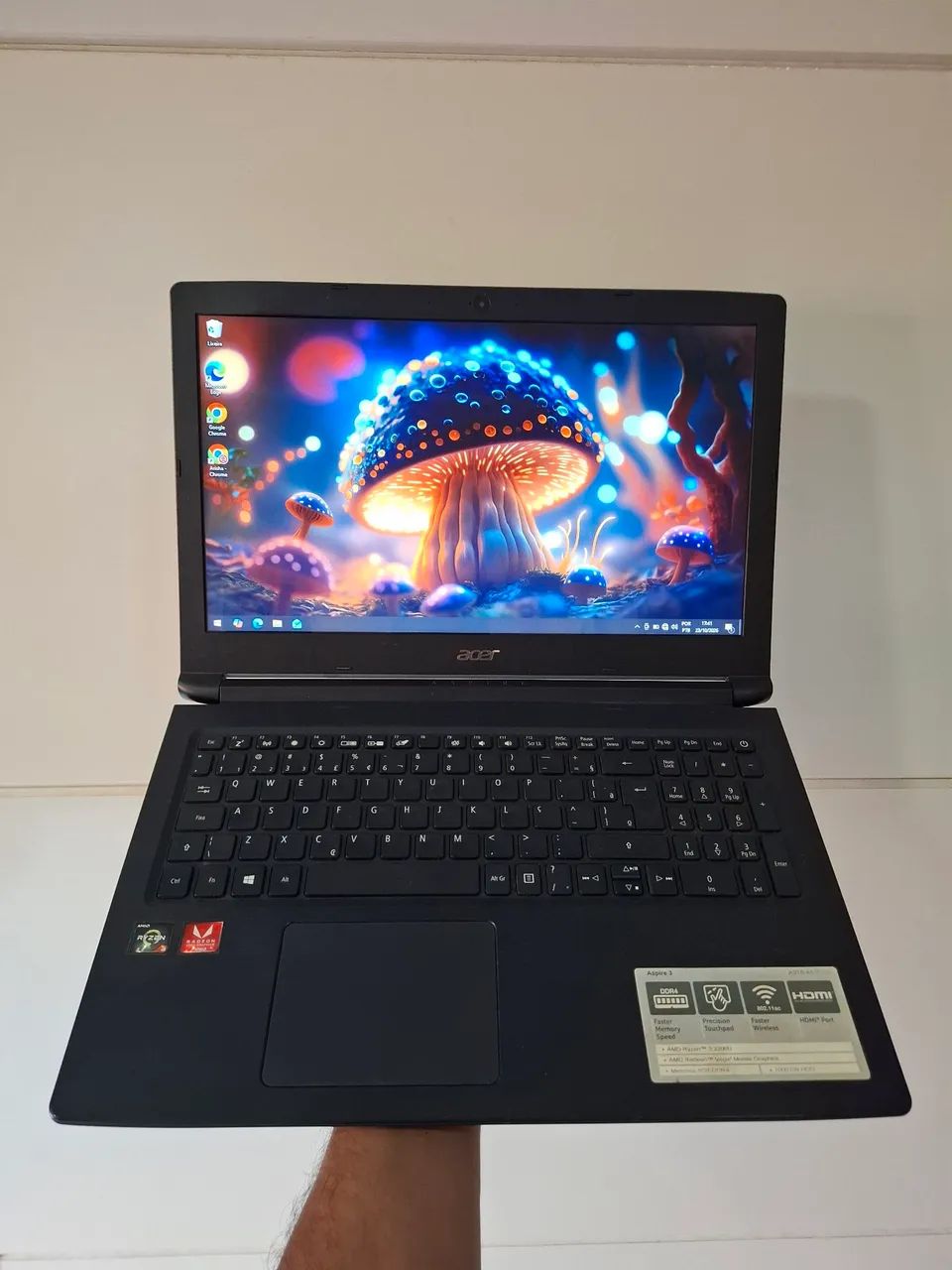Notebook Acer com ótima configuração 12gb de memória