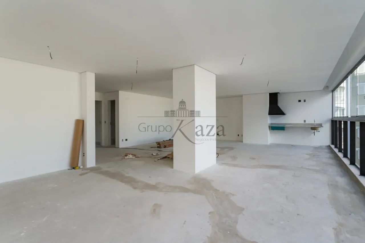 Oportunidade - Apartamento - Jardim América - 3 Suítes - 208m².