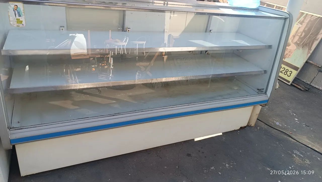 Balcão refrigerado 110 v. Funcionando perfeitamente. Passo cartão 
