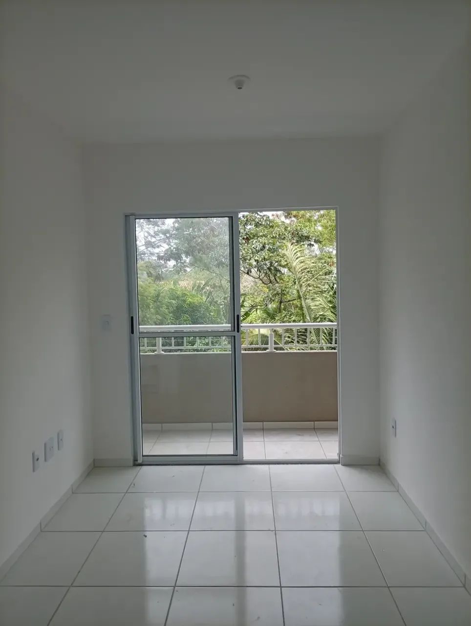 Alugo apartamento no Araçagi com suíte