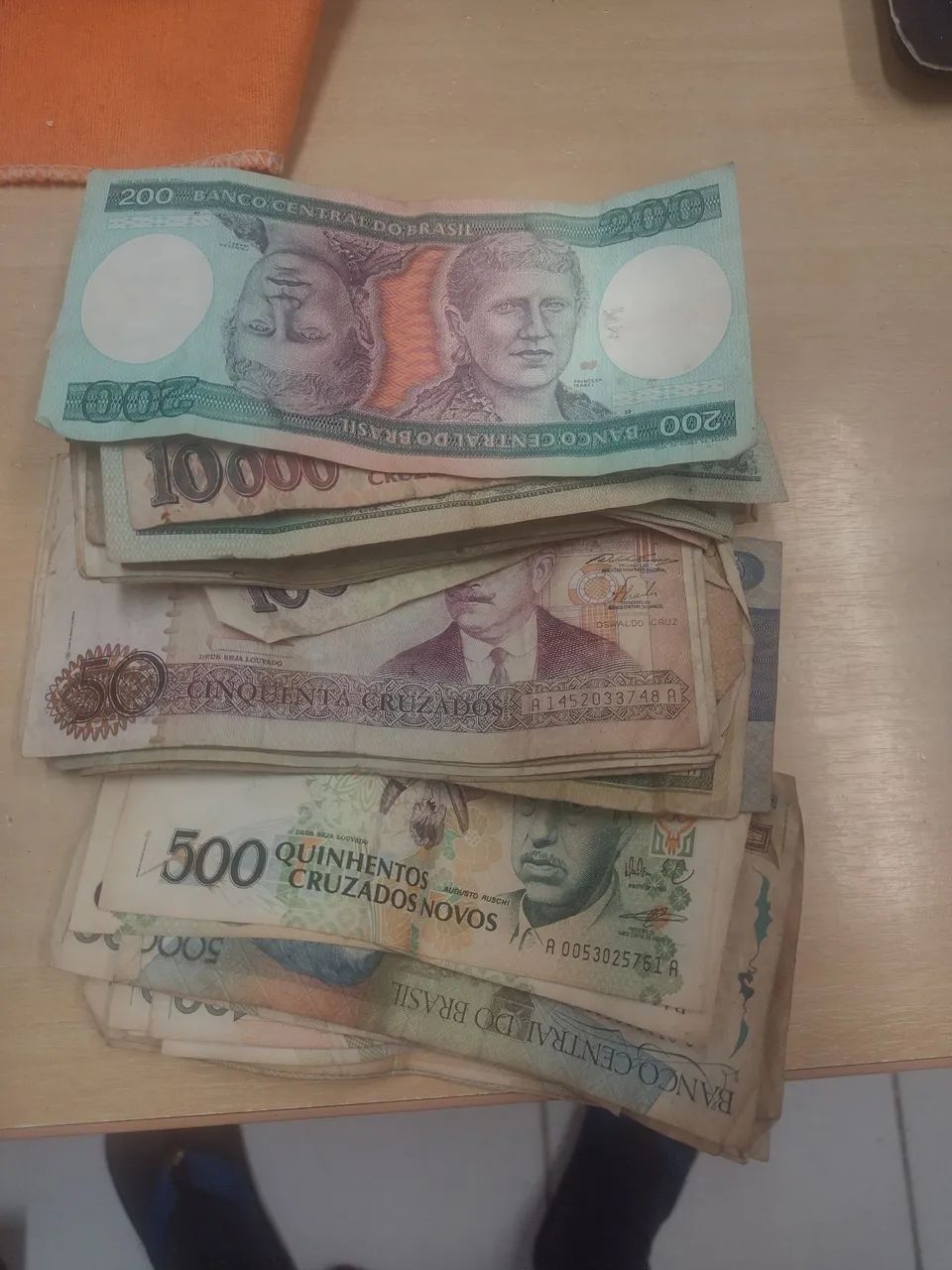 Cédulas e moedas antigas - Foto 4