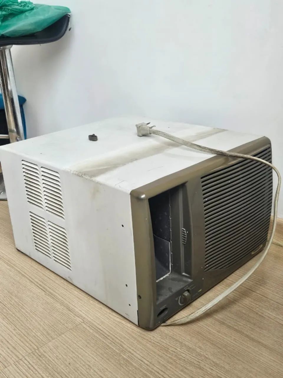 Ar-condicionado 7.500 BTUs funcionando - Foto 2