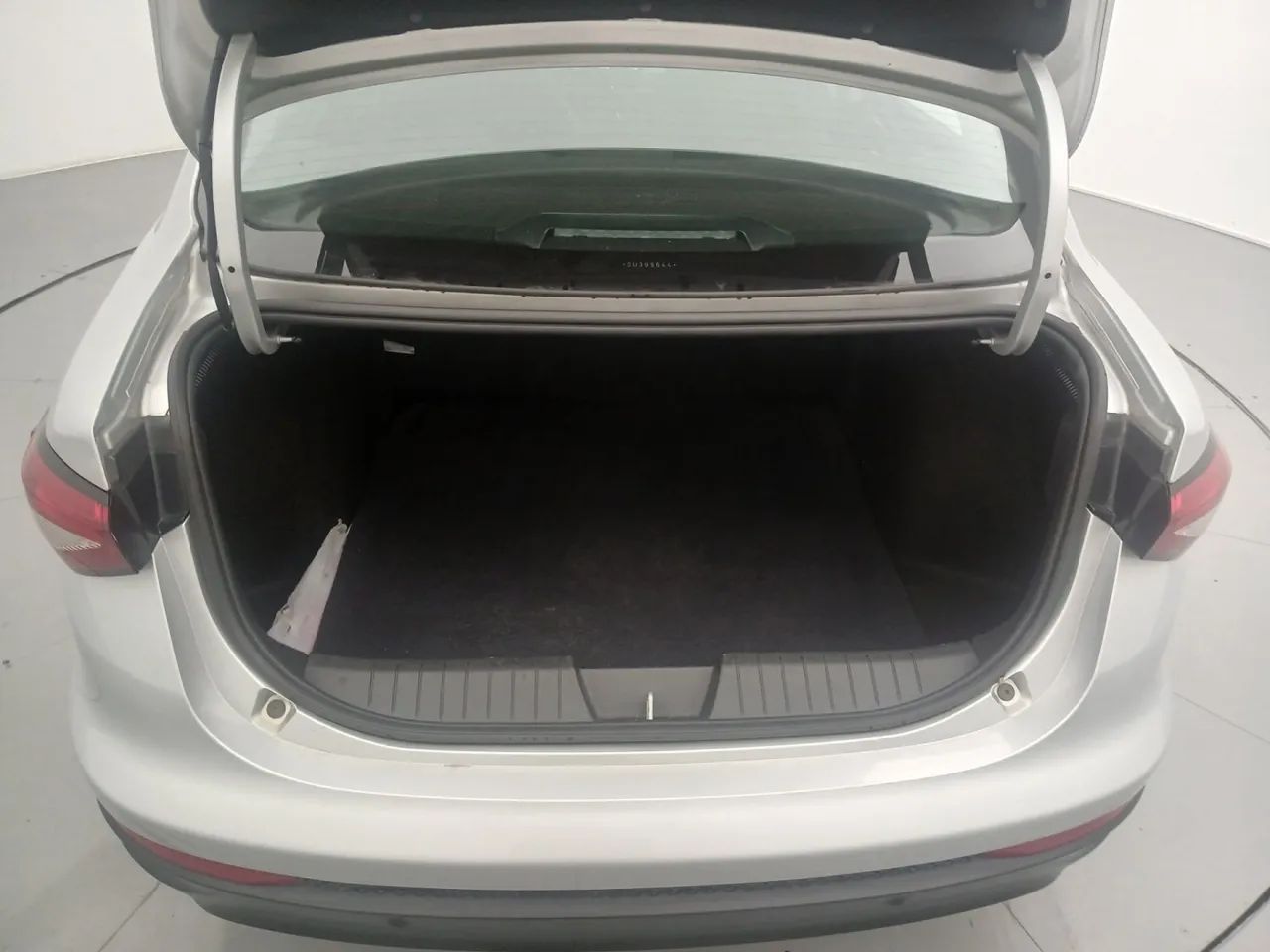 Fiat Cronos 1.3 8V Flex, foto 9 de 18
