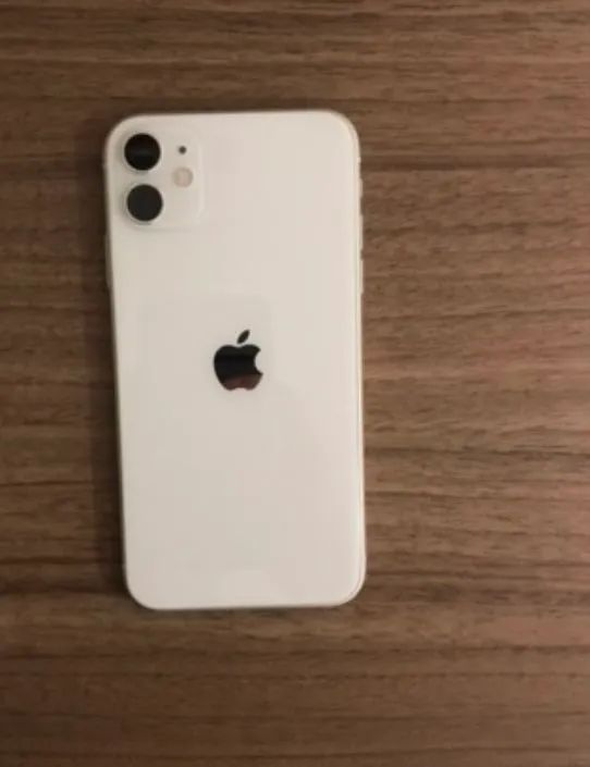 iPhone 11 64gb com caixa e fone original 