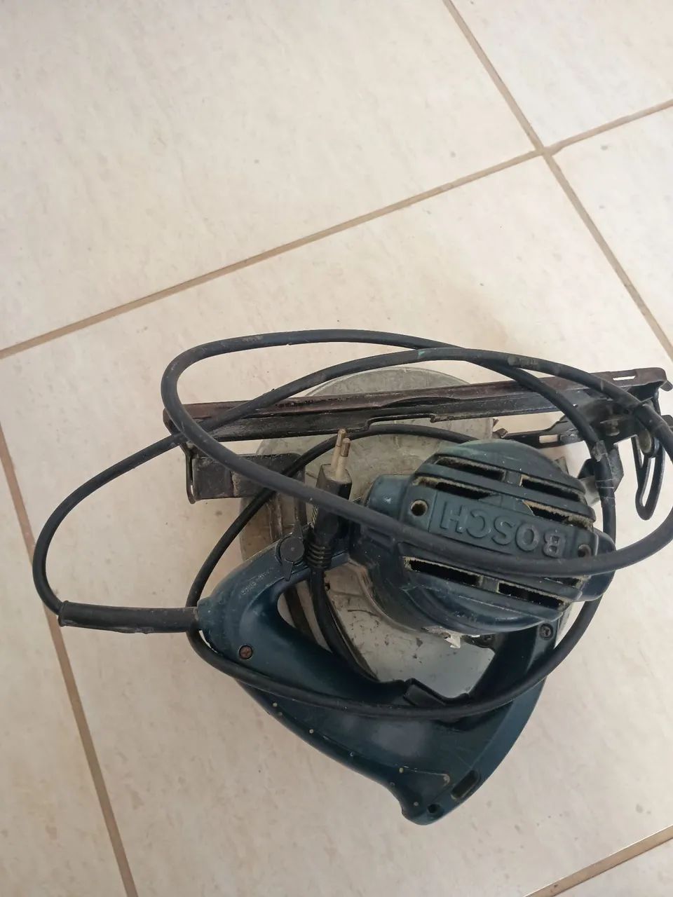 Vendo serra circular bosh  - Foto 3