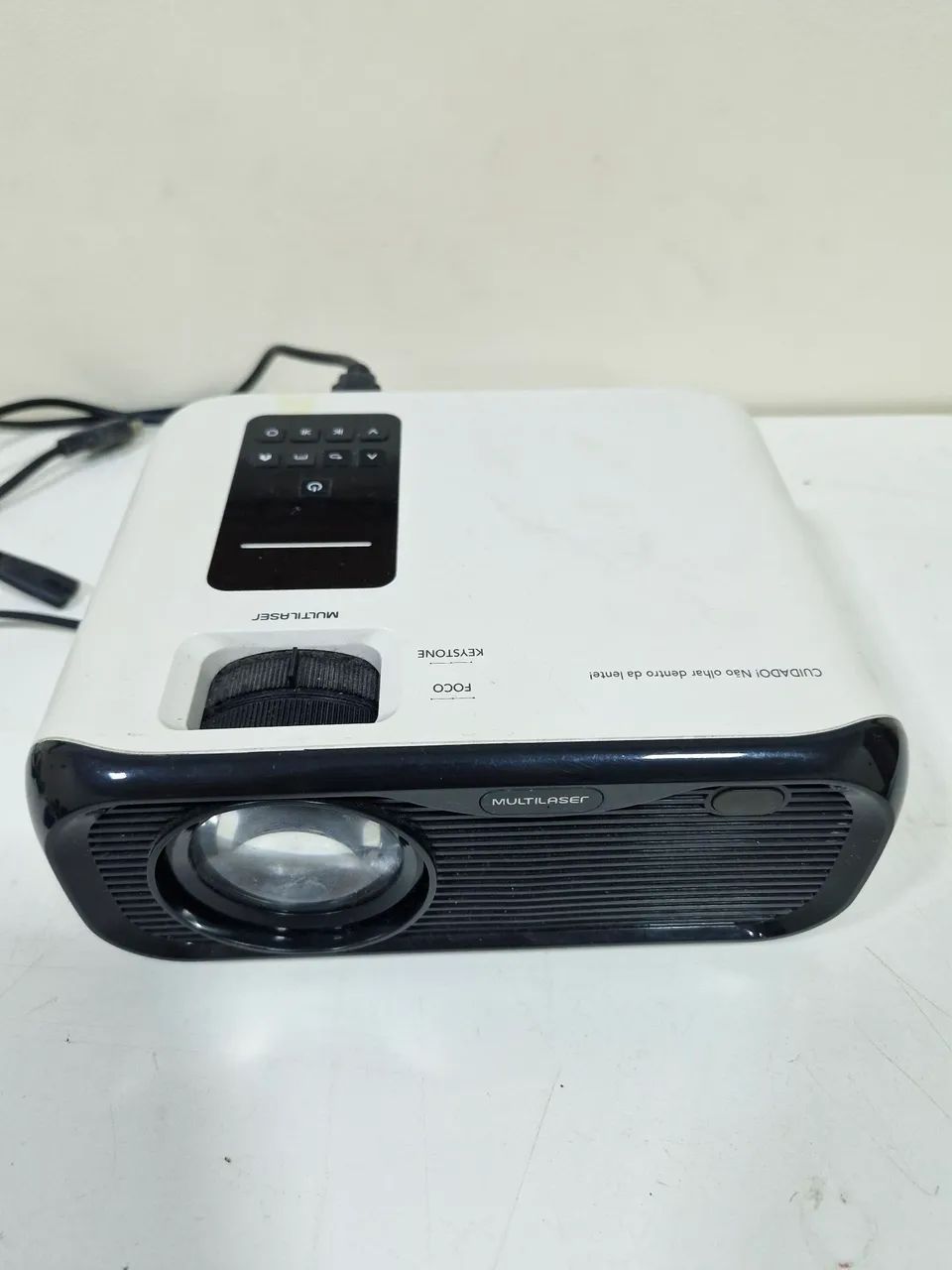 Projetor Multilaser Smart Screen Linux PJ003 2200 Lumens