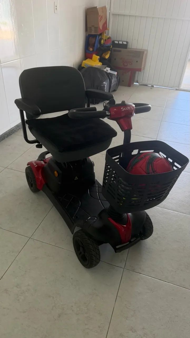 Cadeira de rodas elétrica 