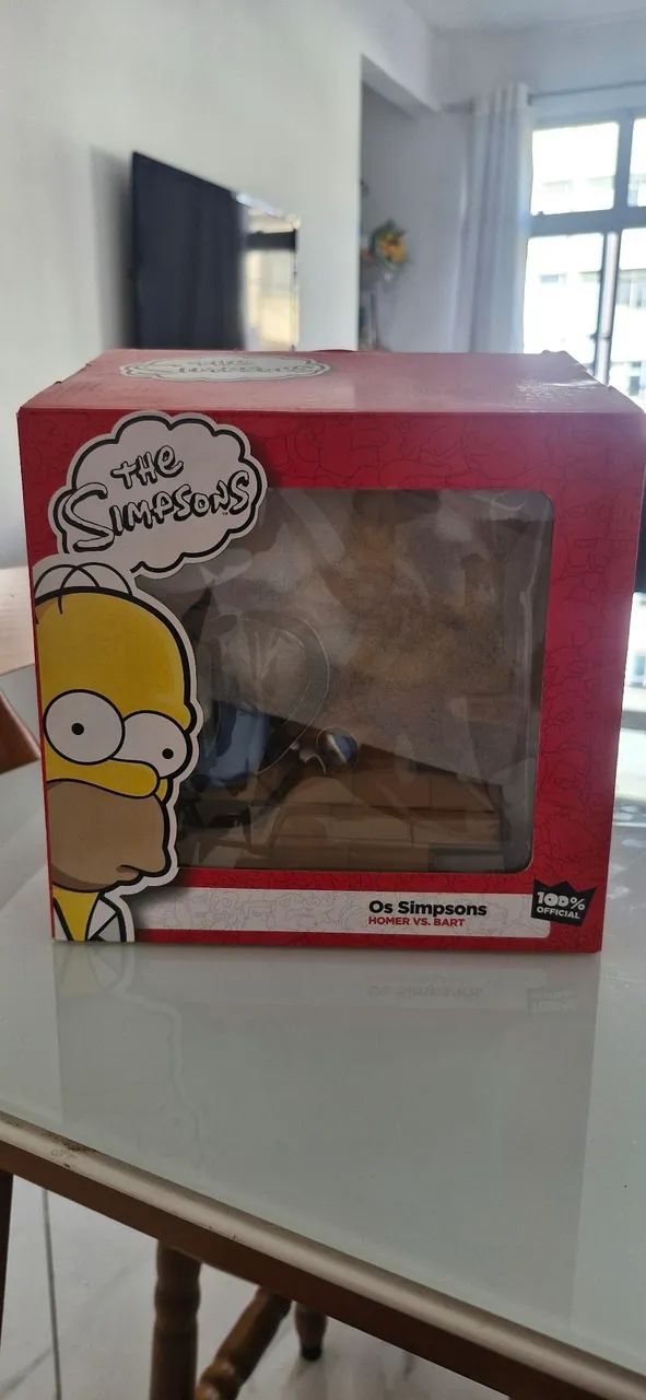 Estatua do Homer vs Bart no telhado da linha Iron Studios - Foto 3
