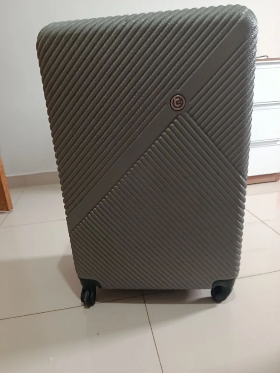 Mala   Semi nova.
