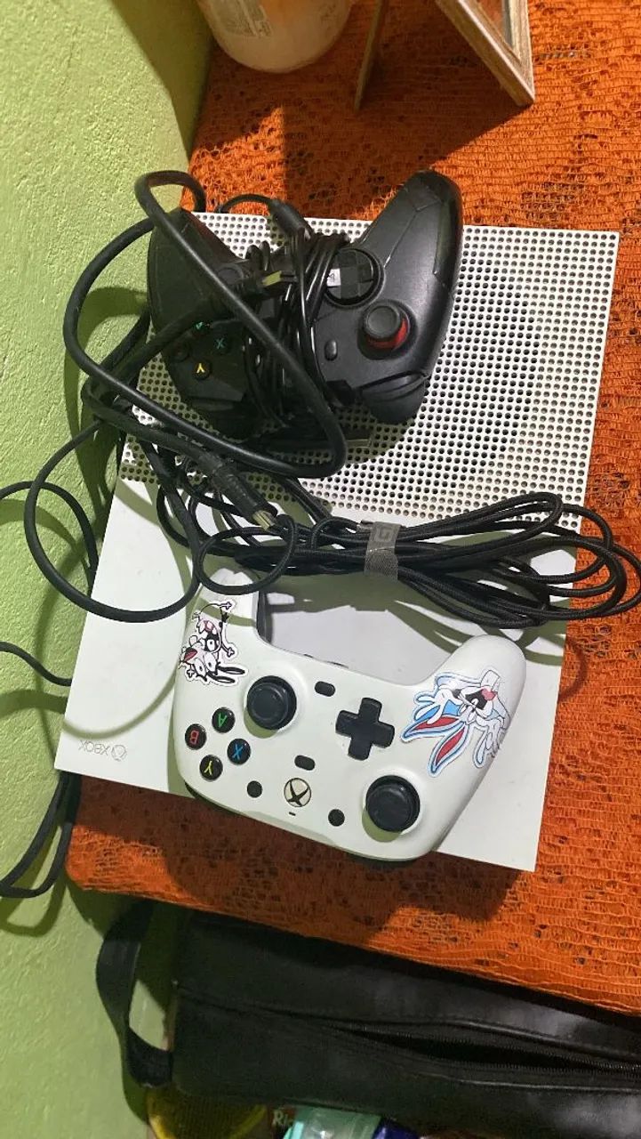 Xbox One S 