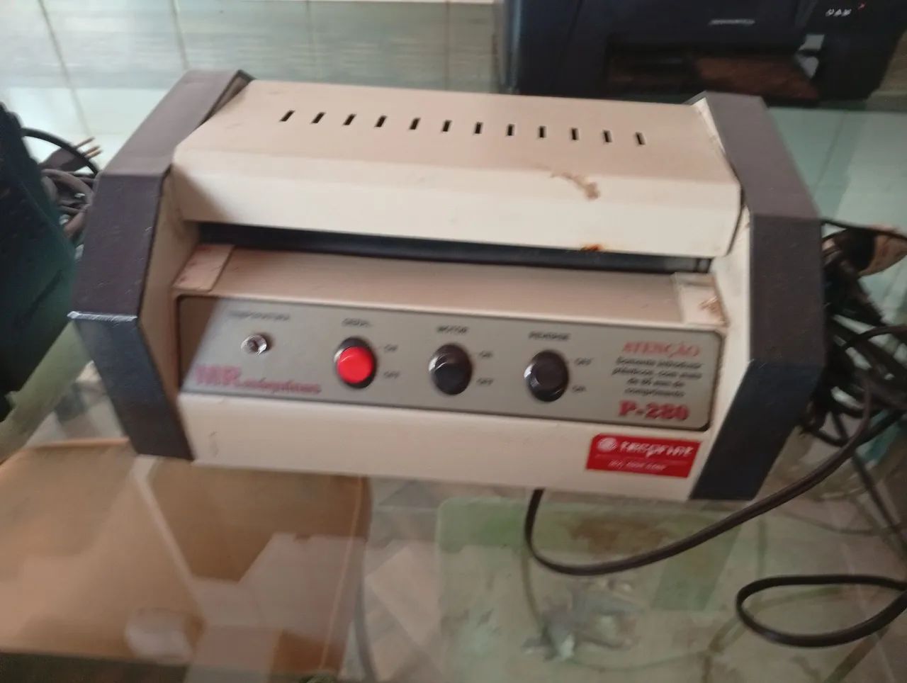  Máquina de plastificar