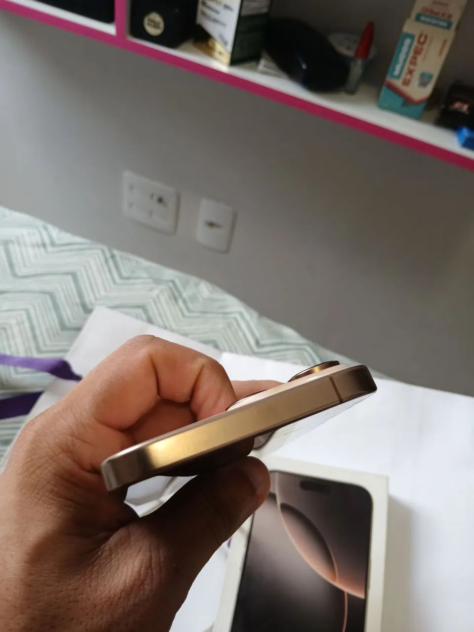 Vendo Iphone 16 Pro Max 256g - Foto 5