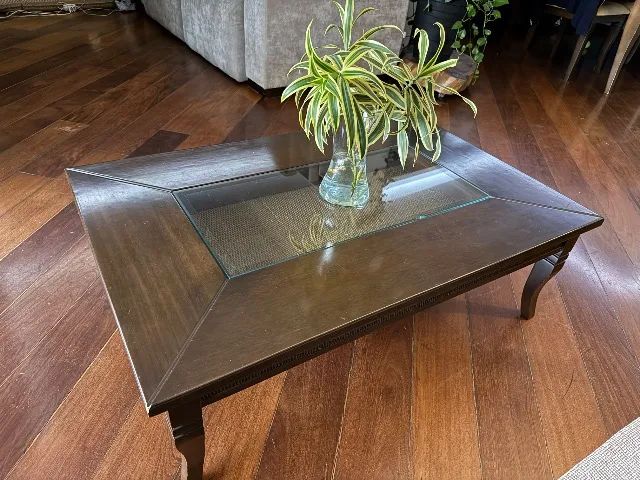 Mesa de Centro em Madeira Maciça com Detalhes Artesanais - Foto 5