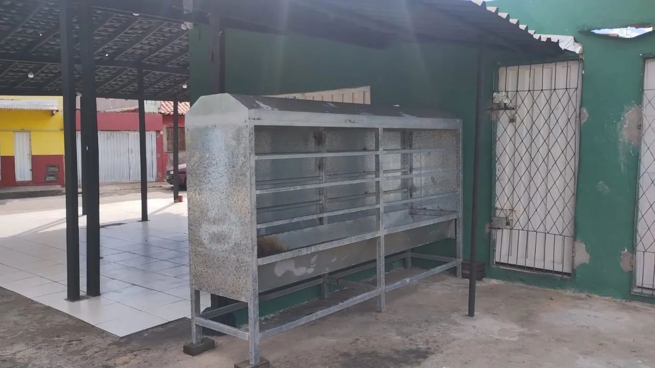 Vendo churrasqueira grande de assar frango  - Foto 5