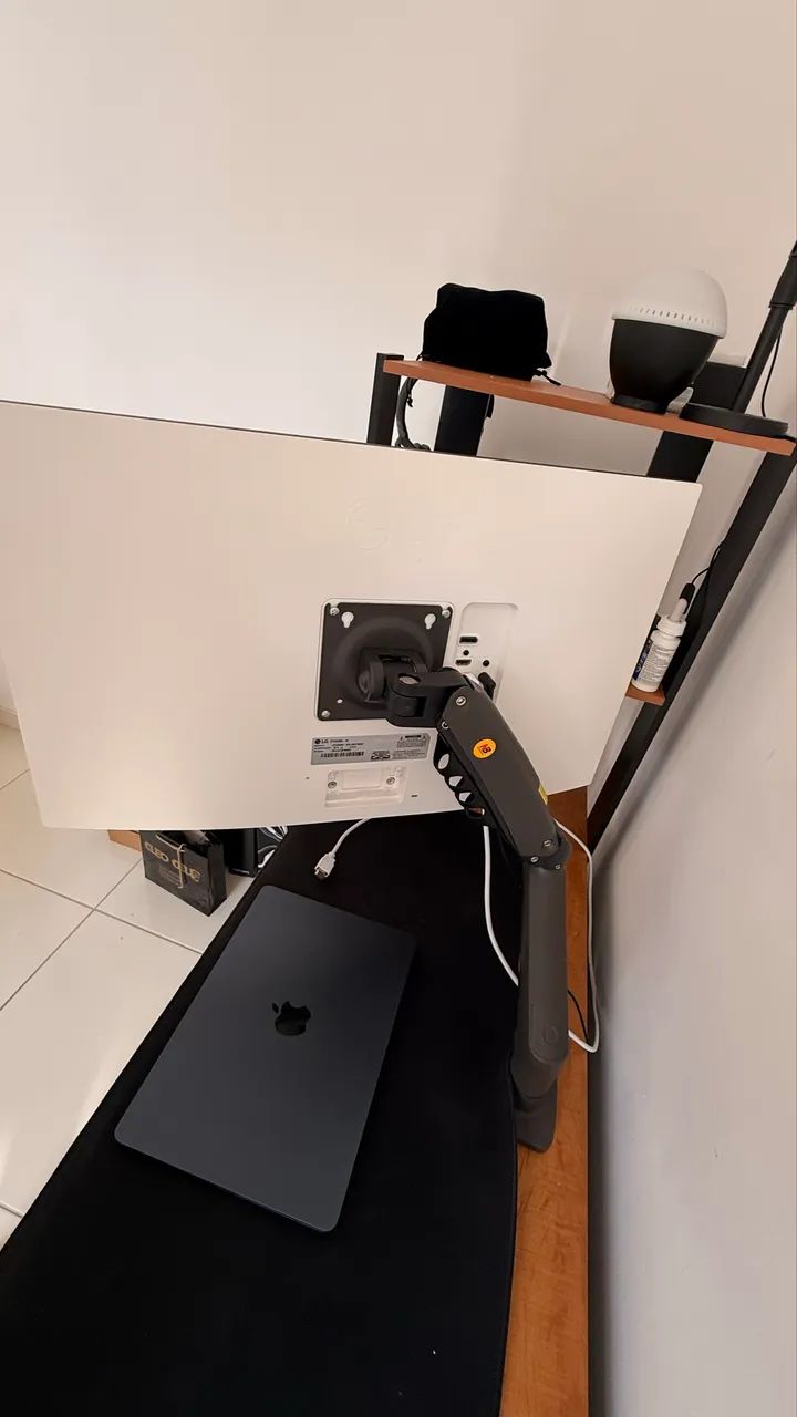 Monitor LG Ultra Fine - Foto 3