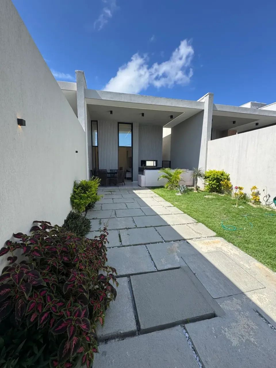 Casa Plana - Projetada - Loteamento com Controle de acesso - Foto 2