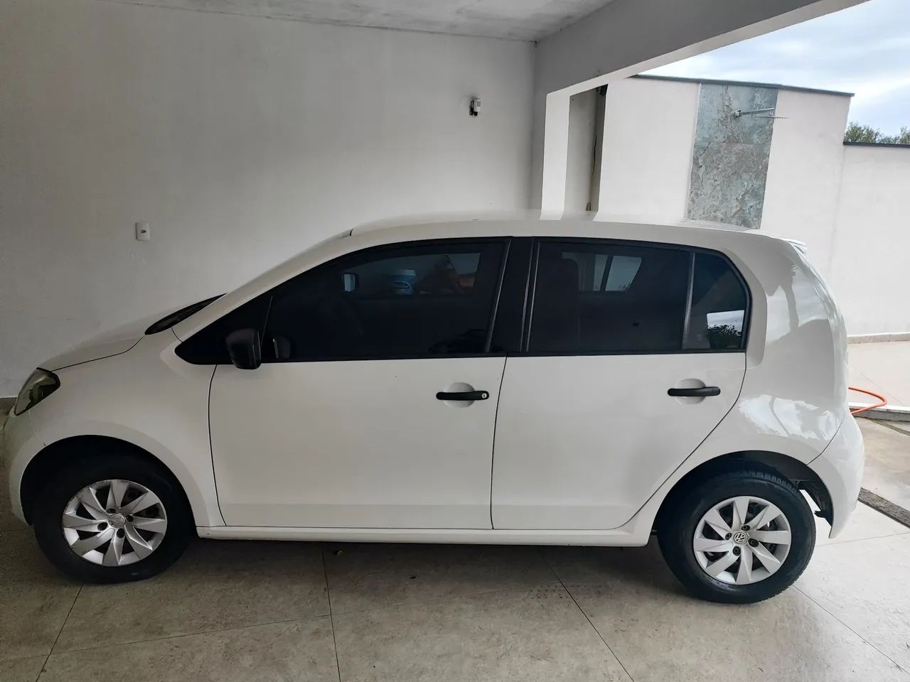 Volkswagen Up! 2015