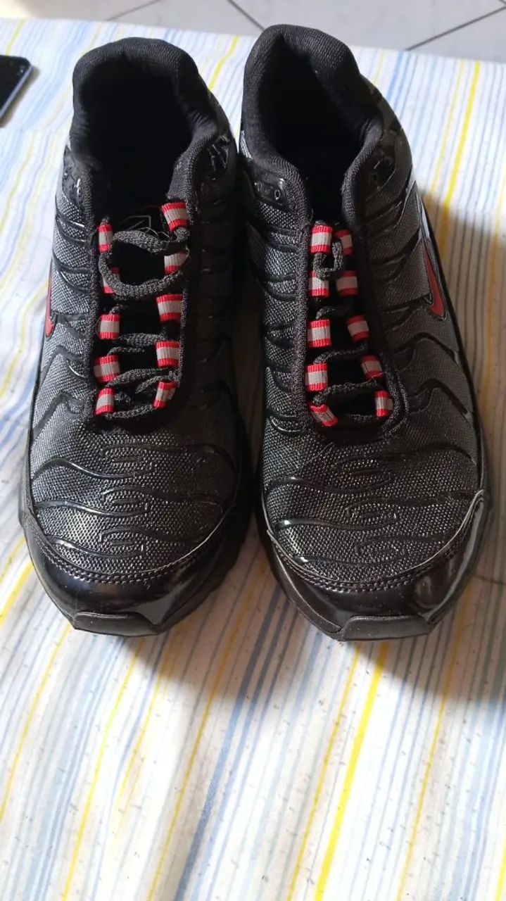 Vendo tênis novos tamanho 39 como molas - Calçados Esportivos