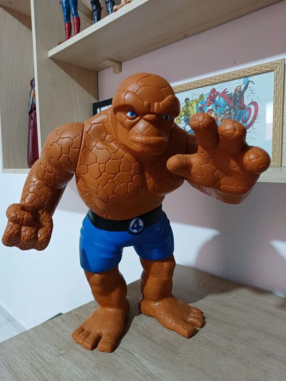 Homem Pedra 45 cm original marca Mimo  - Foto 5