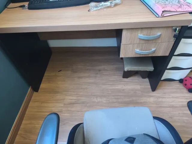 Vendo mesa escrivaninha - Foto 2