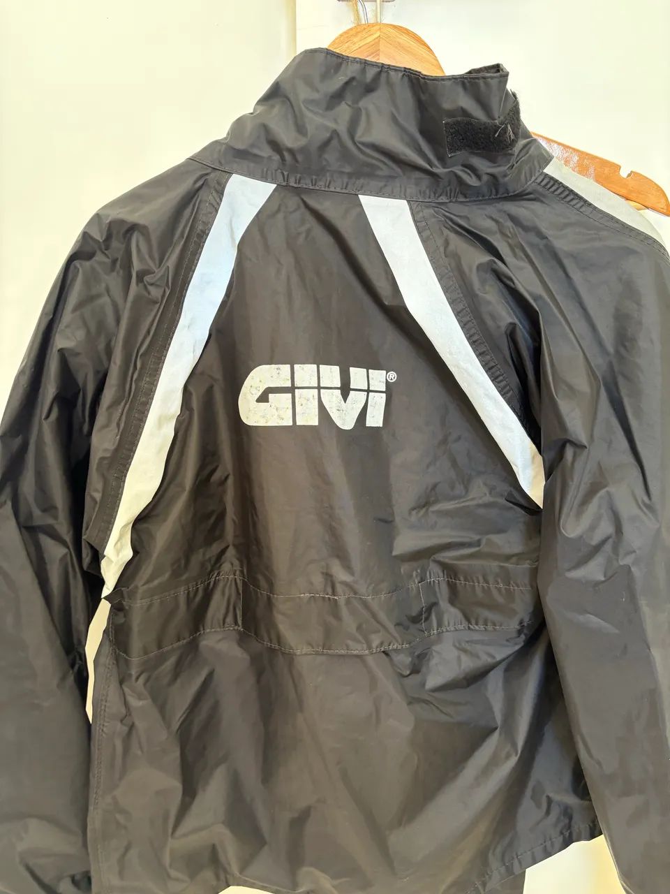 Conjunto de Capa de Chuva Nylon Impermeável - Givi