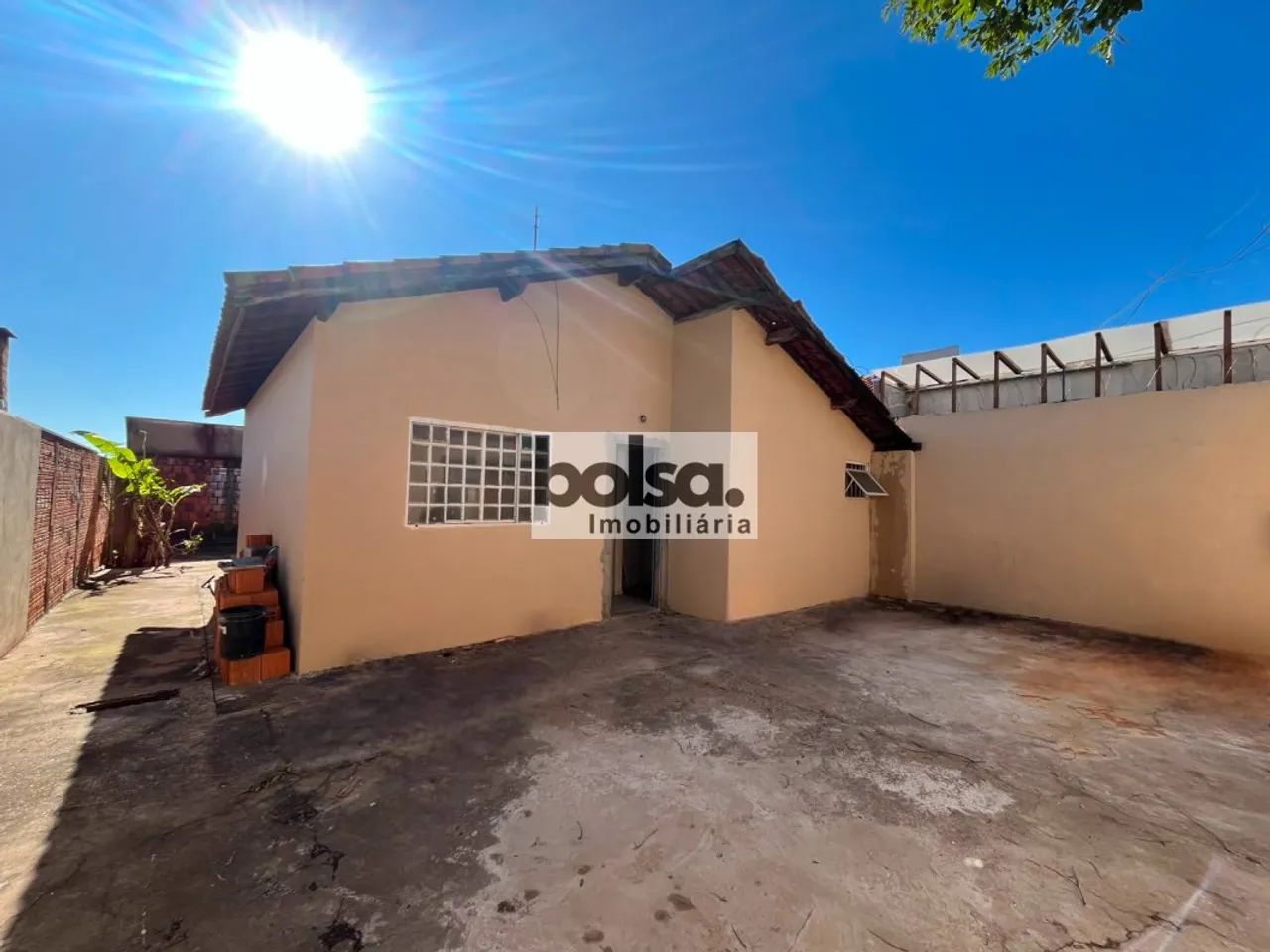 CASA COM 2 DORMITÓRIOS NO VILA DUTRA ! !