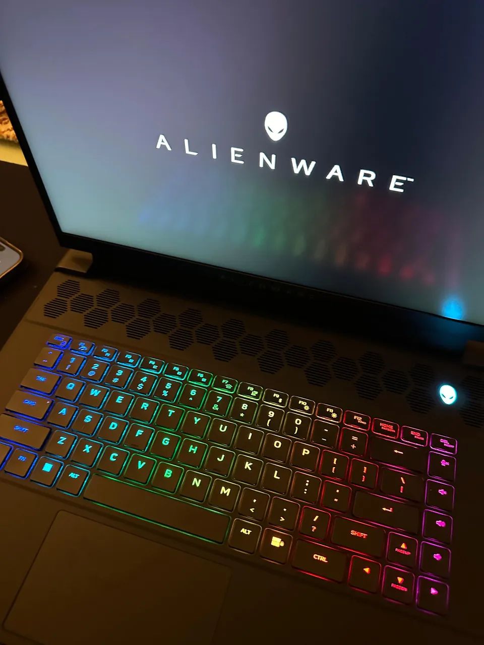 Alienware m16 - Foto 2