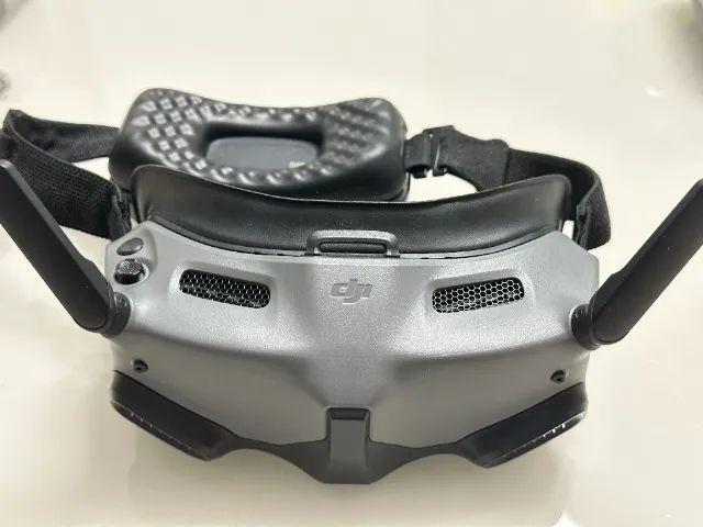 DJI Avata 2 Fly More Combo + Goggles Integra + Controle FPV + 3 Baterias - Foto 4